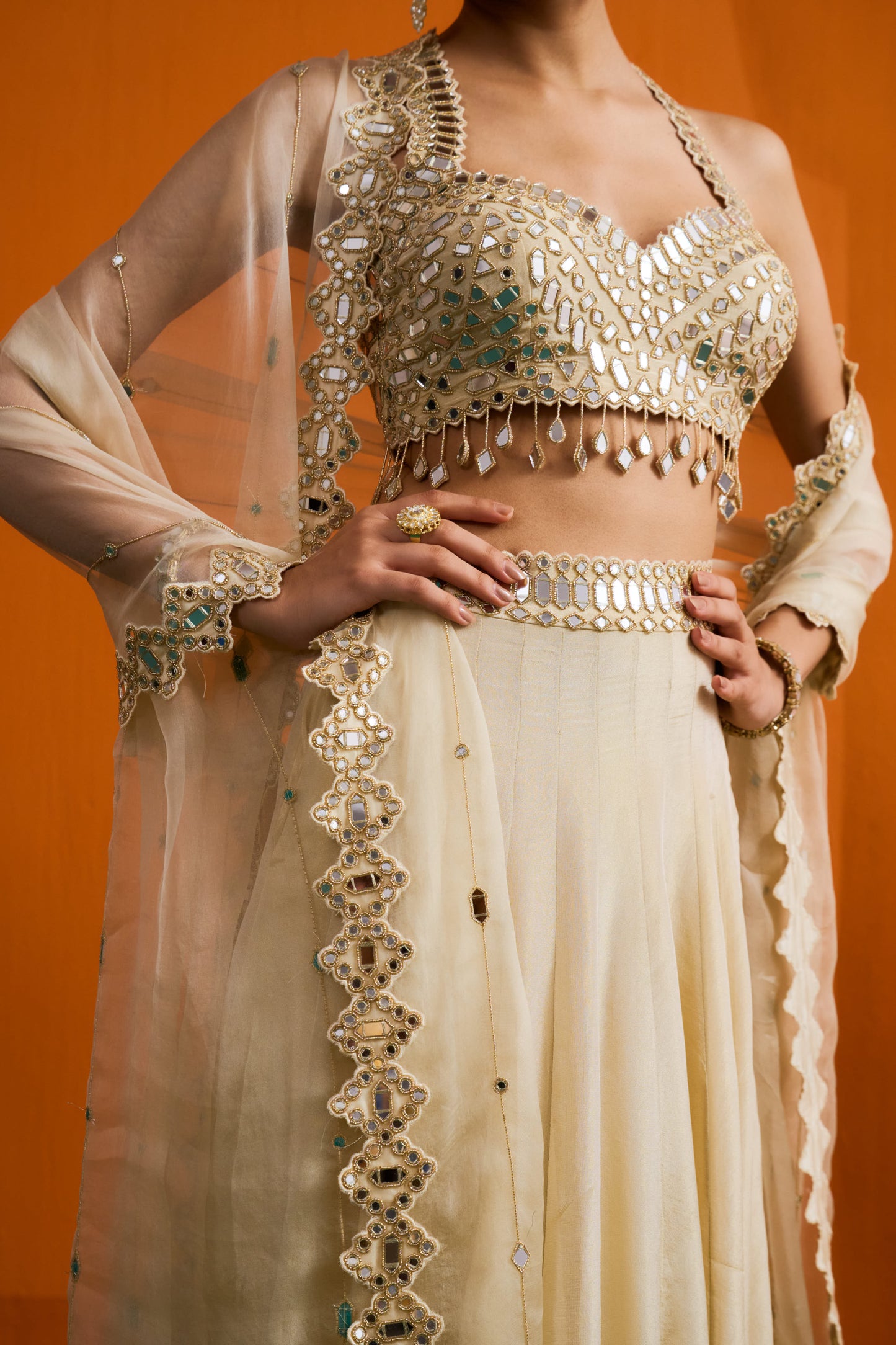 Tara Lehenga
