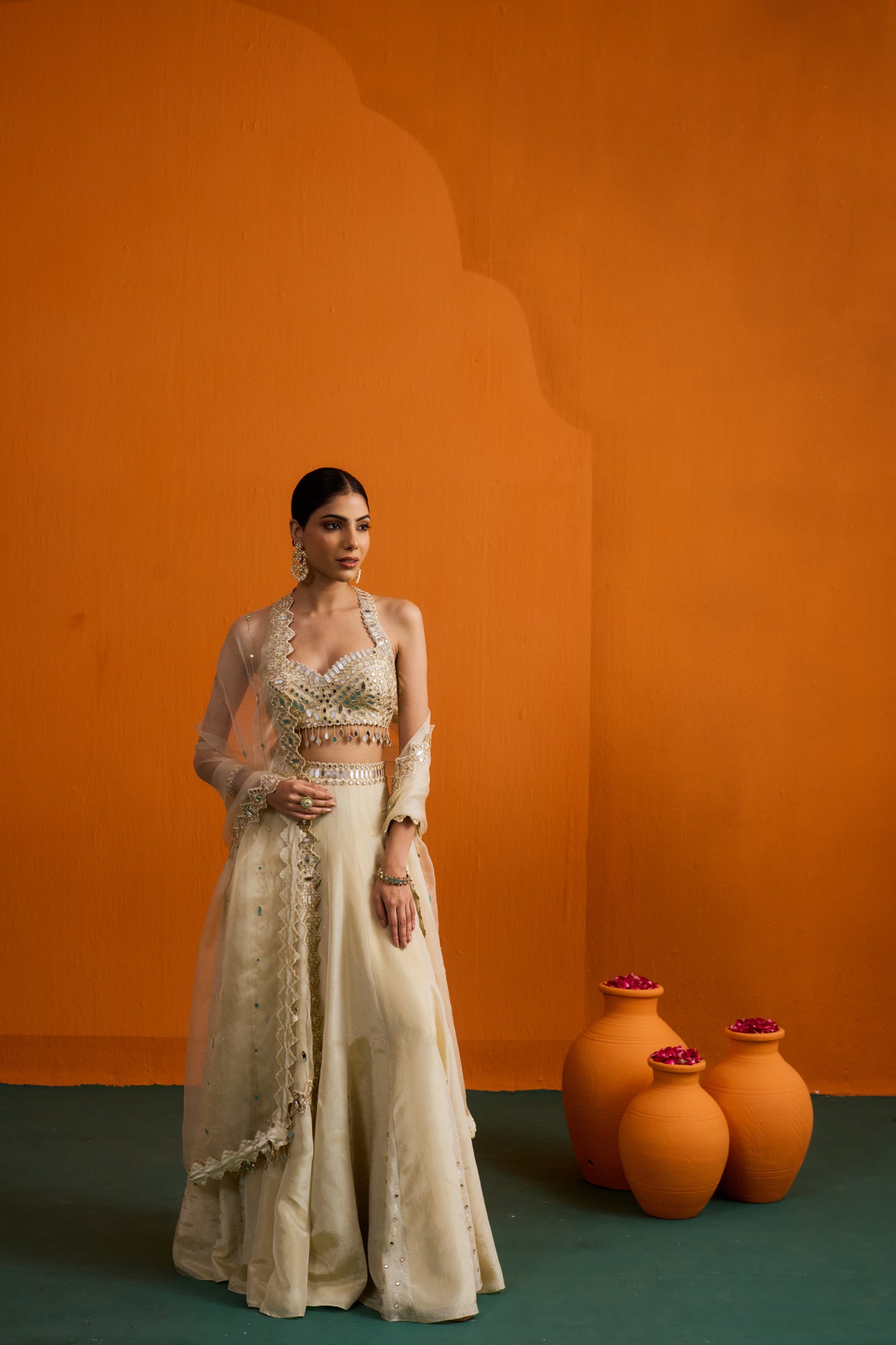 Tara Lehenga