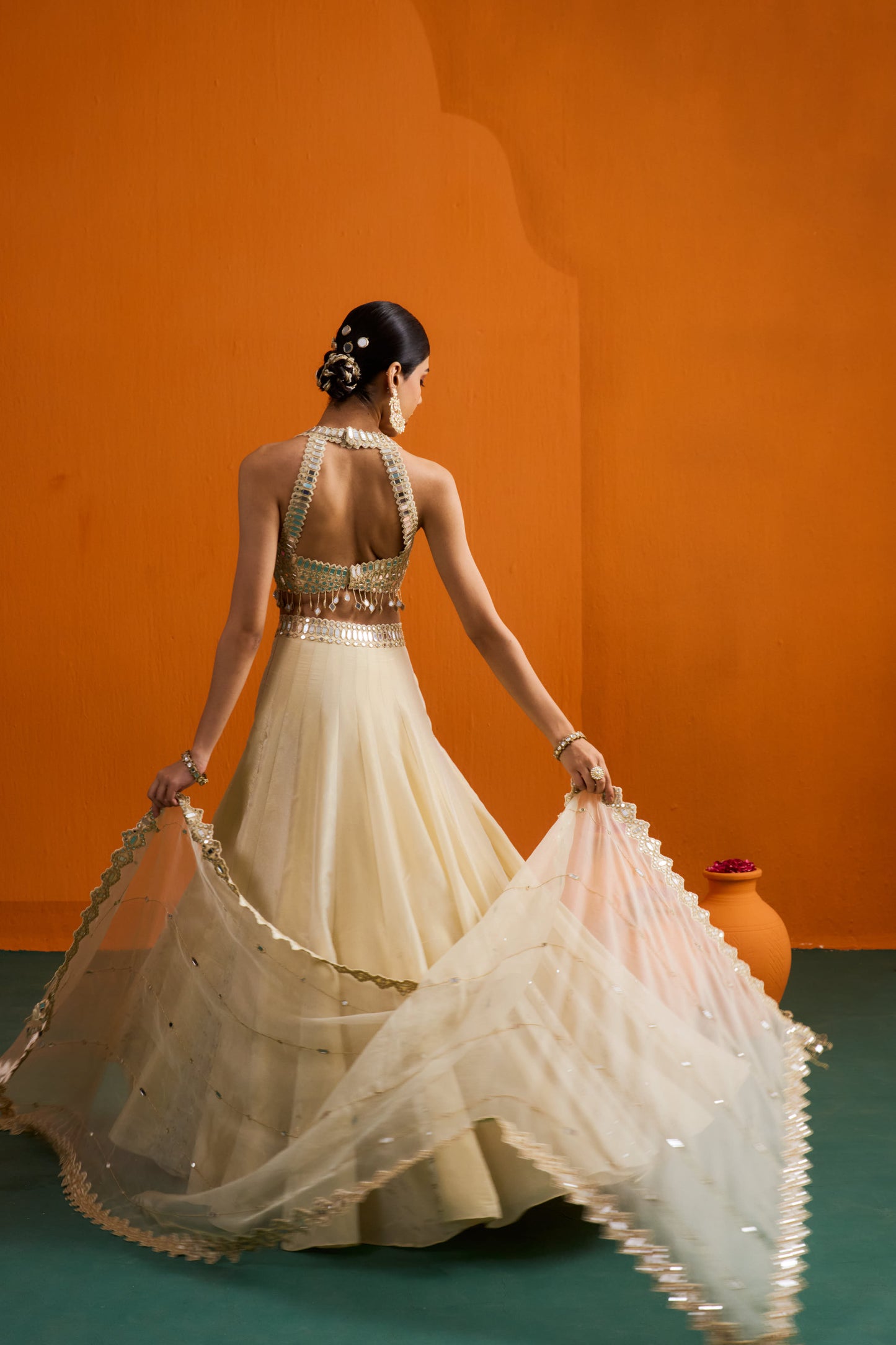 Tara Lehenga