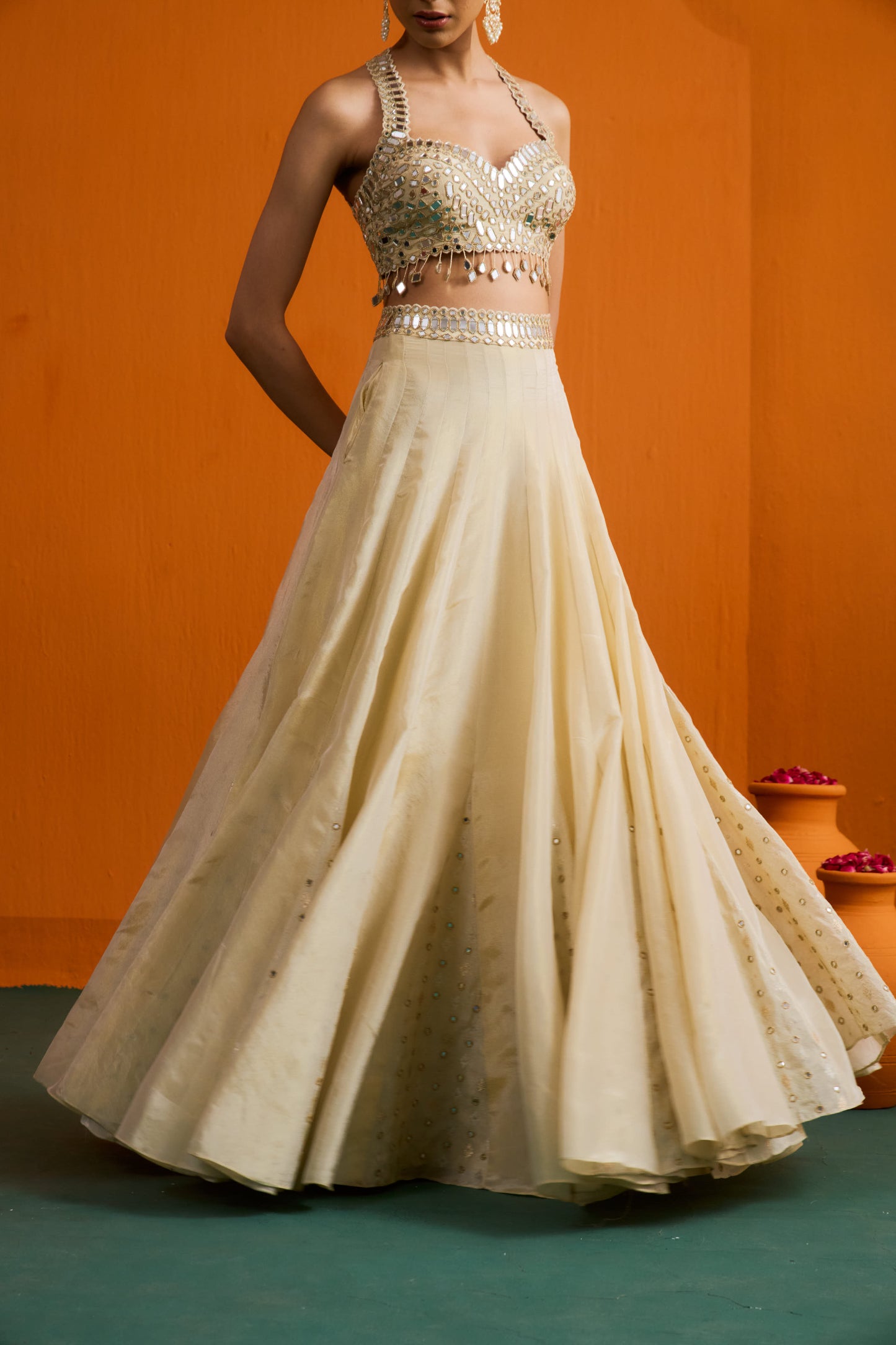 Tara Lehenga