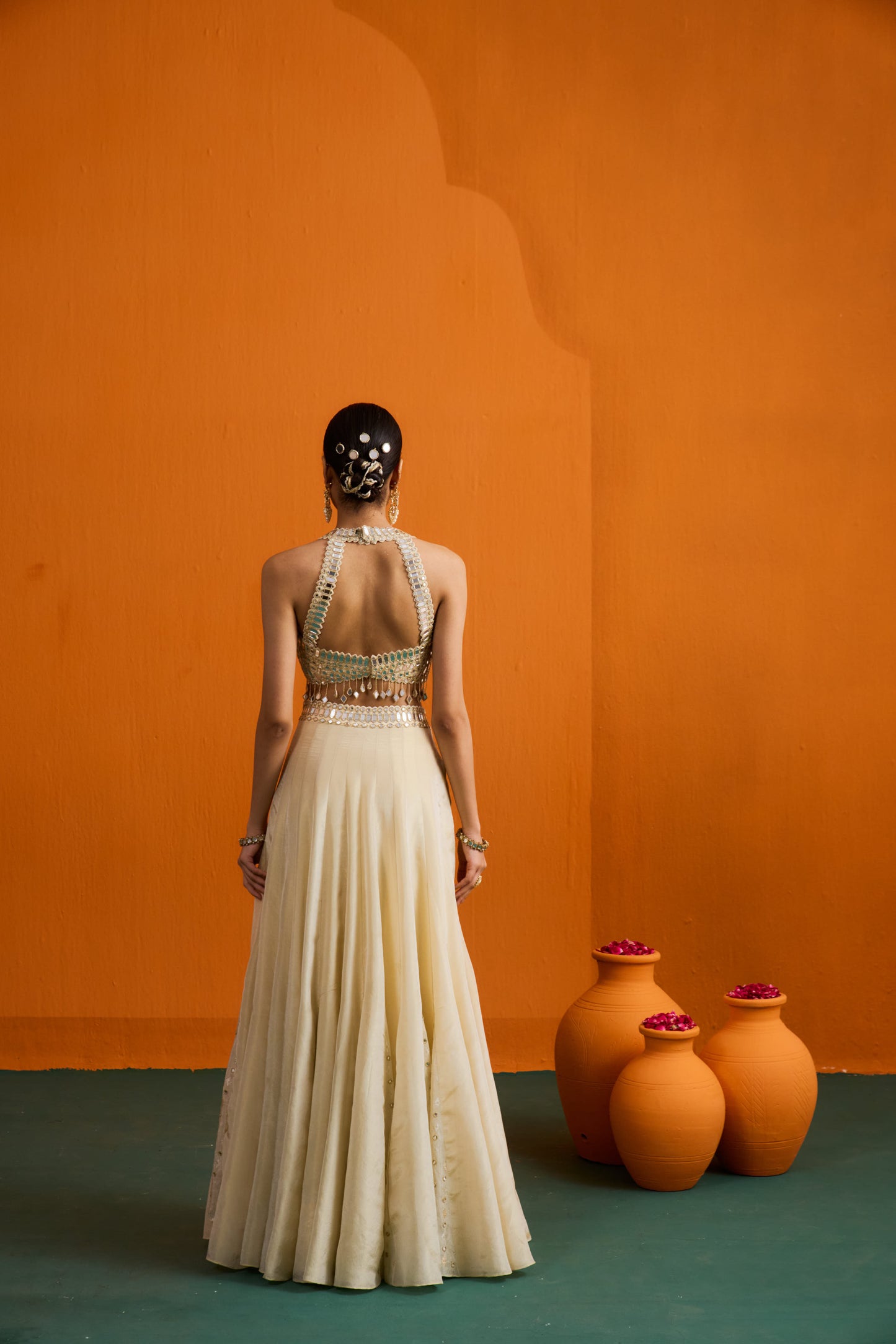 Tara Lehenga
