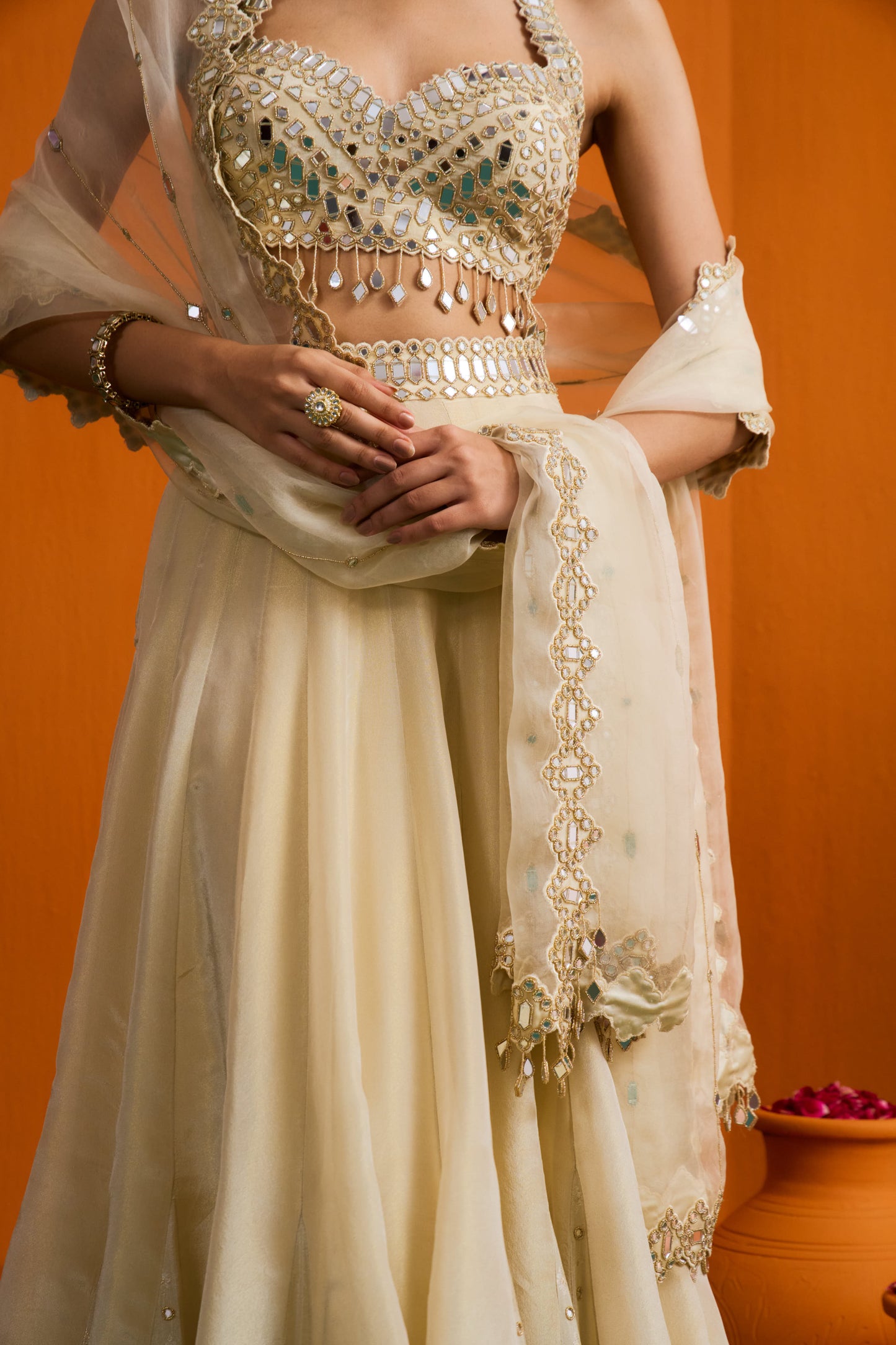 Tara Lehenga
