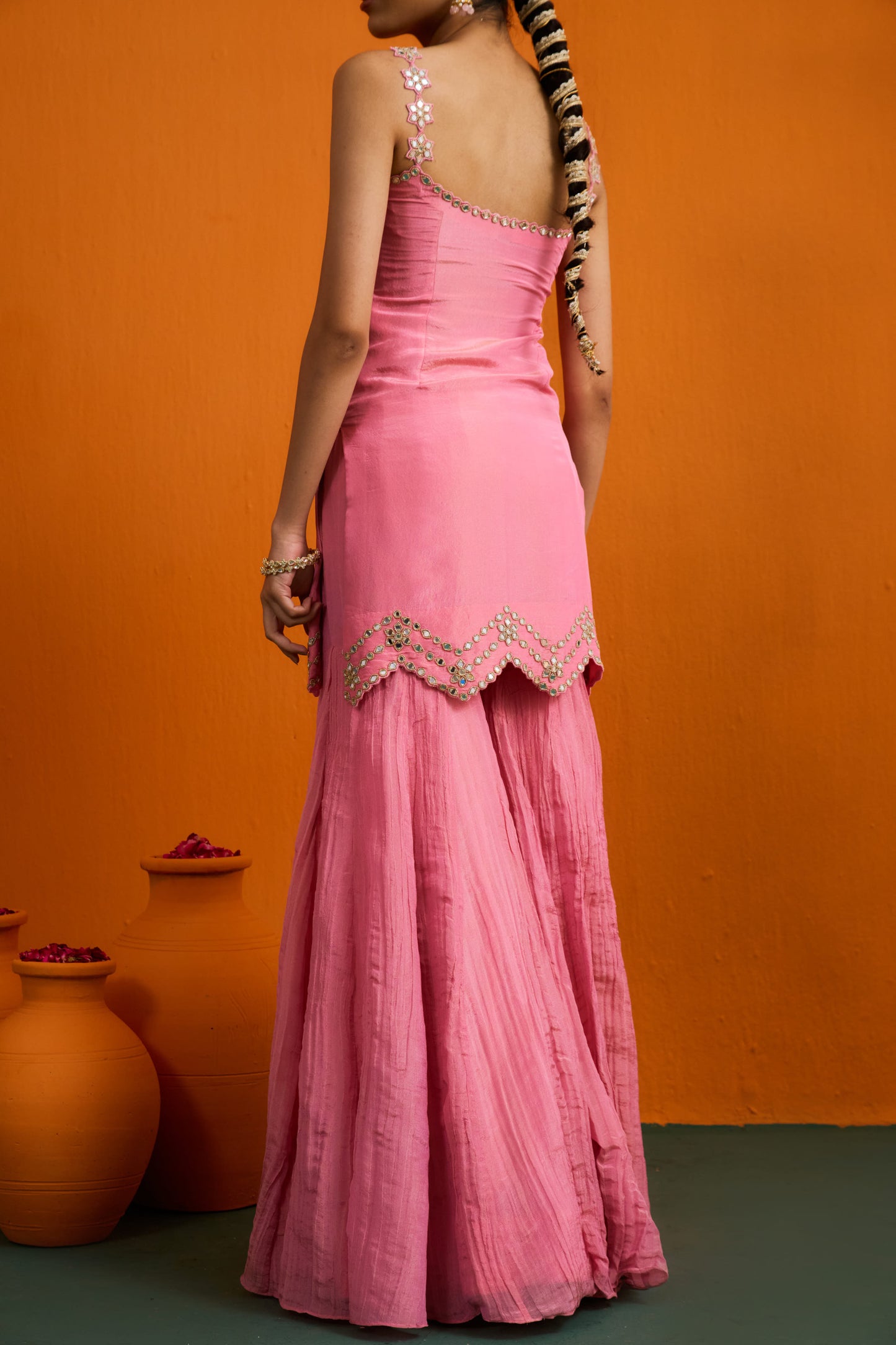 Nistya Gharara Set