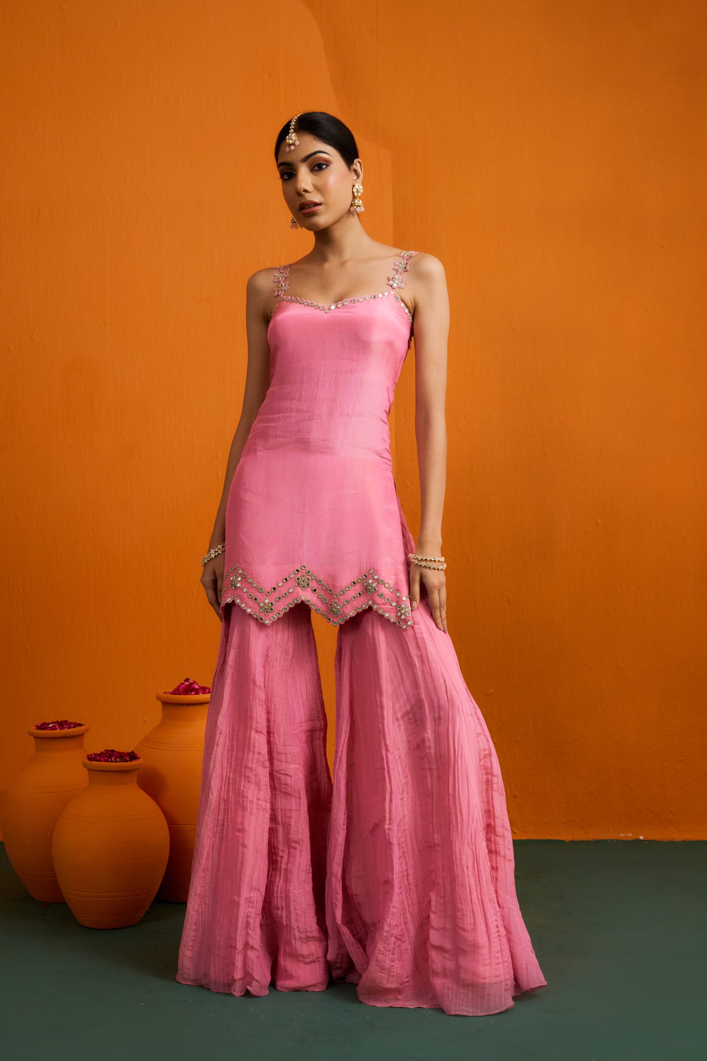Nistya Gharara Set