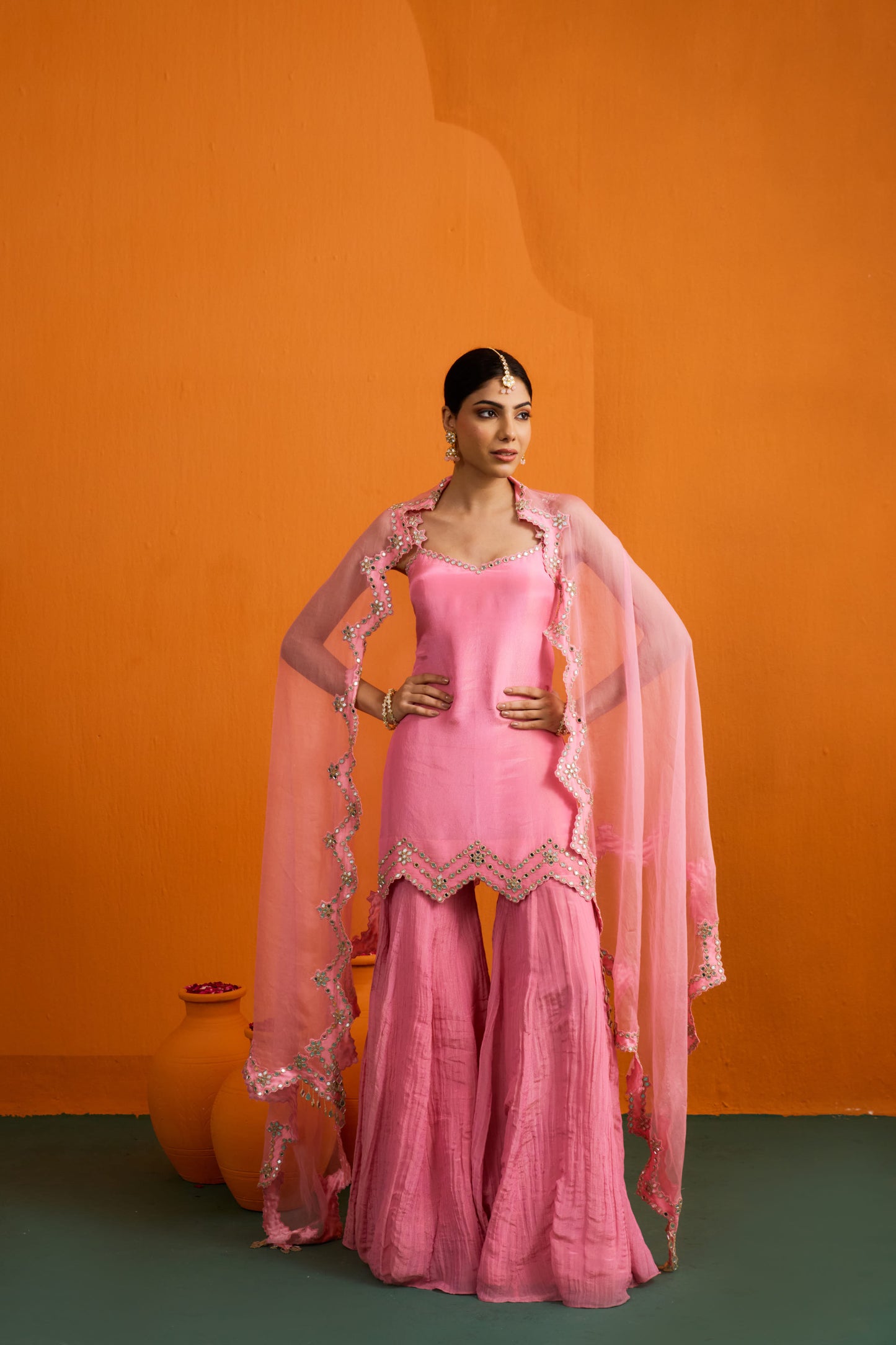Nistya Gharara Set