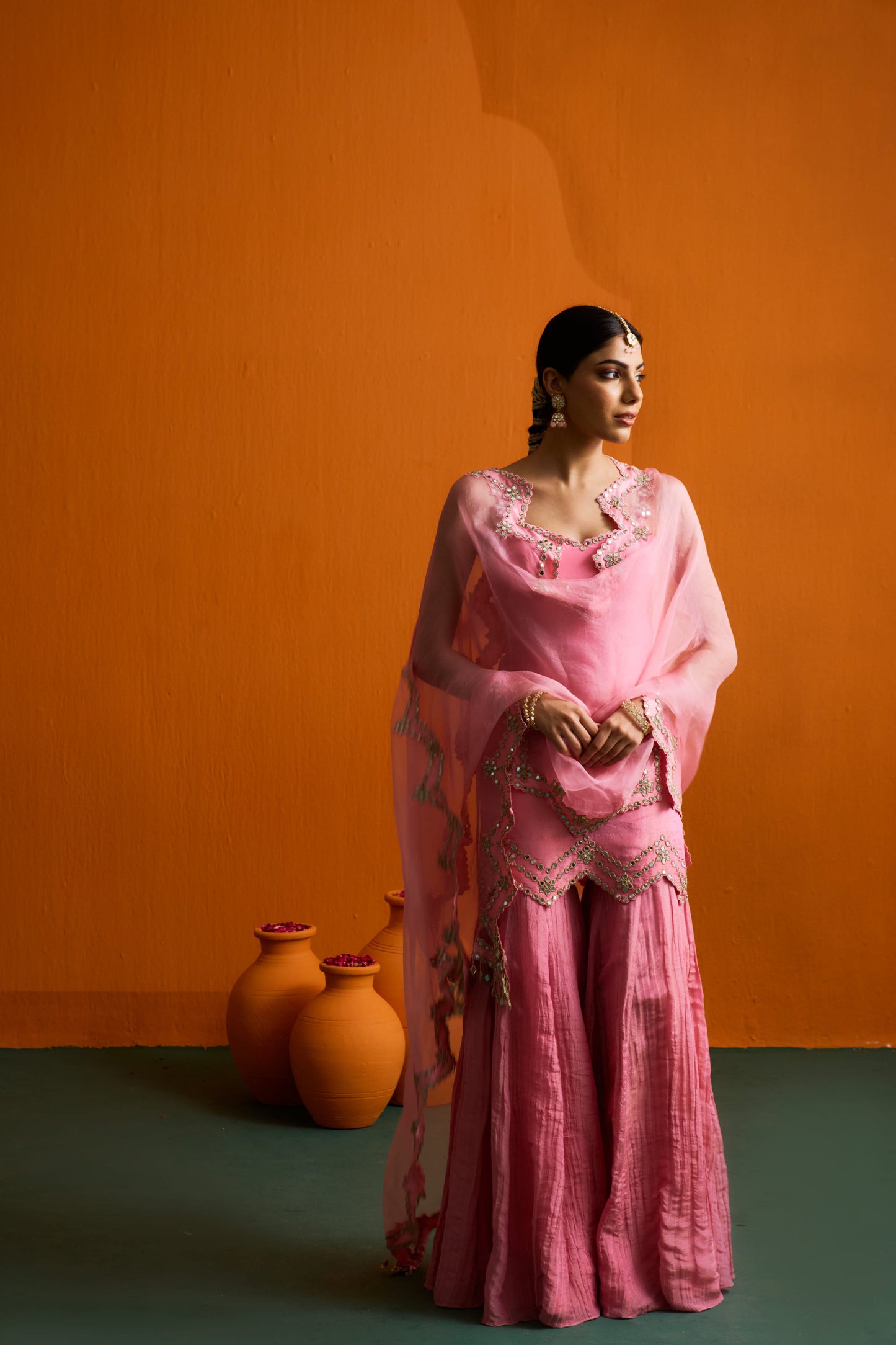Nistya Gharara Set