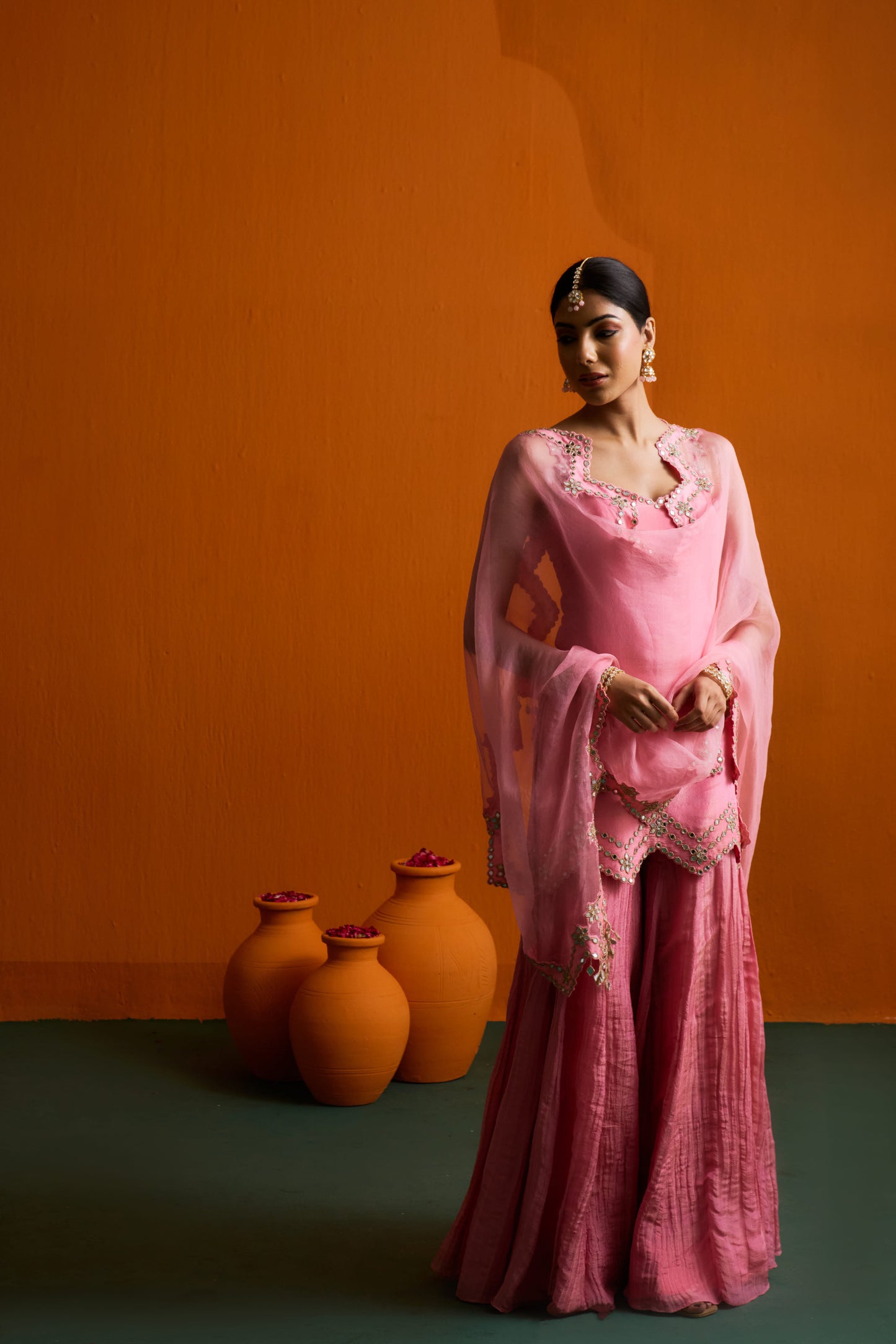 Nistya Gharara Set