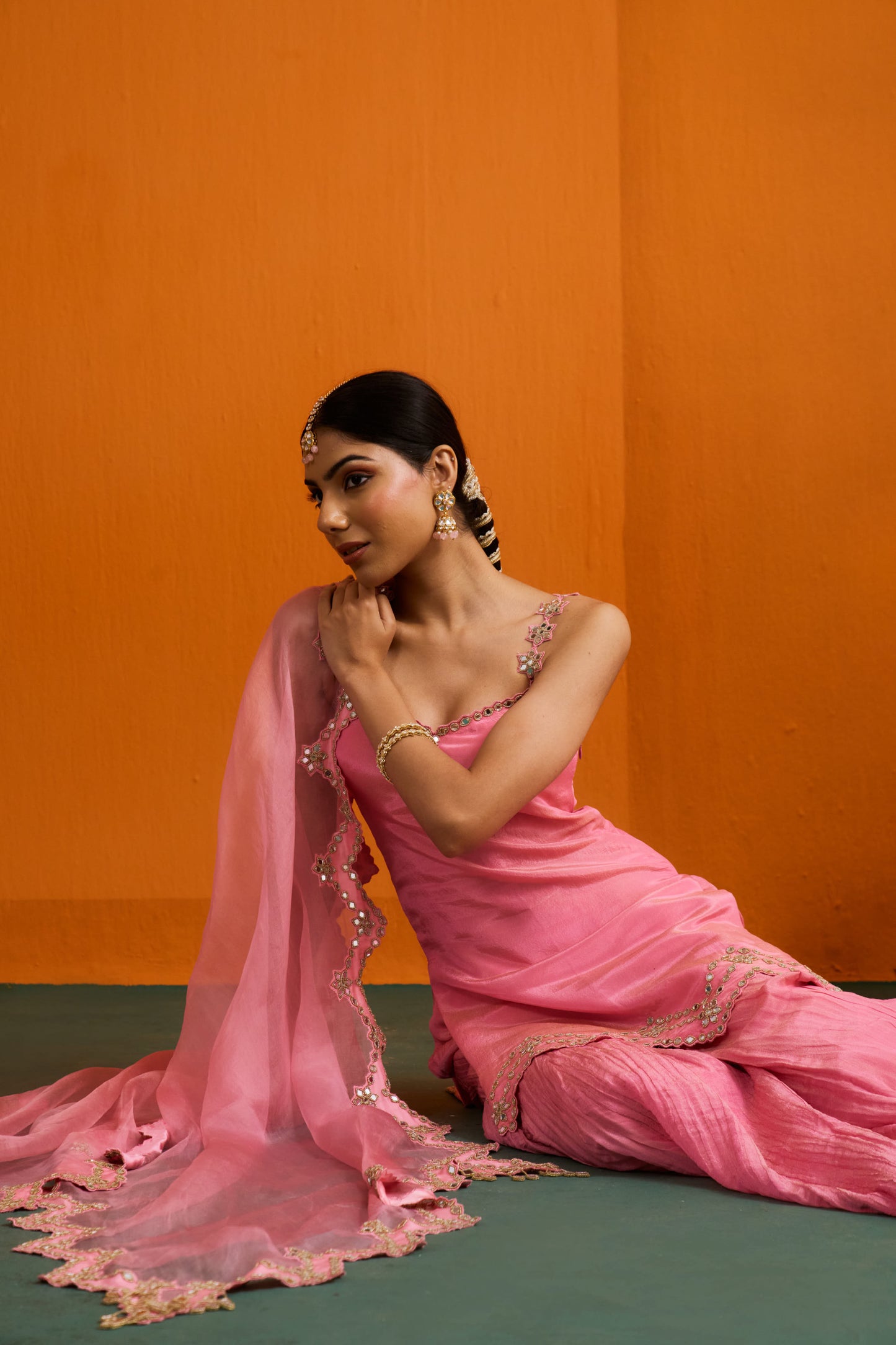 Nistya Gharara Set