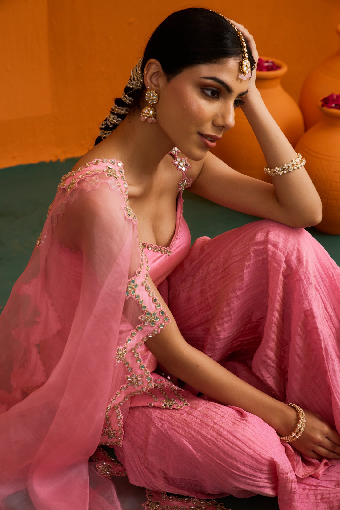 Nistya Gharara Set