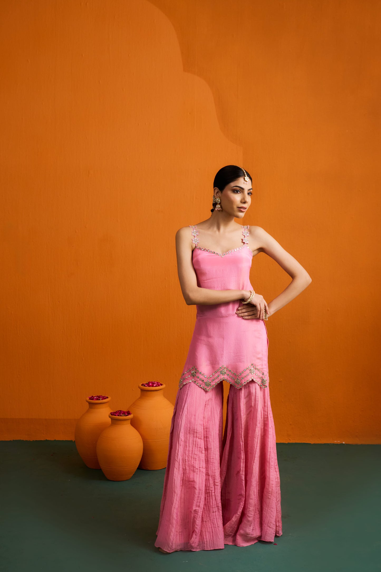 Nistya Gharara Set