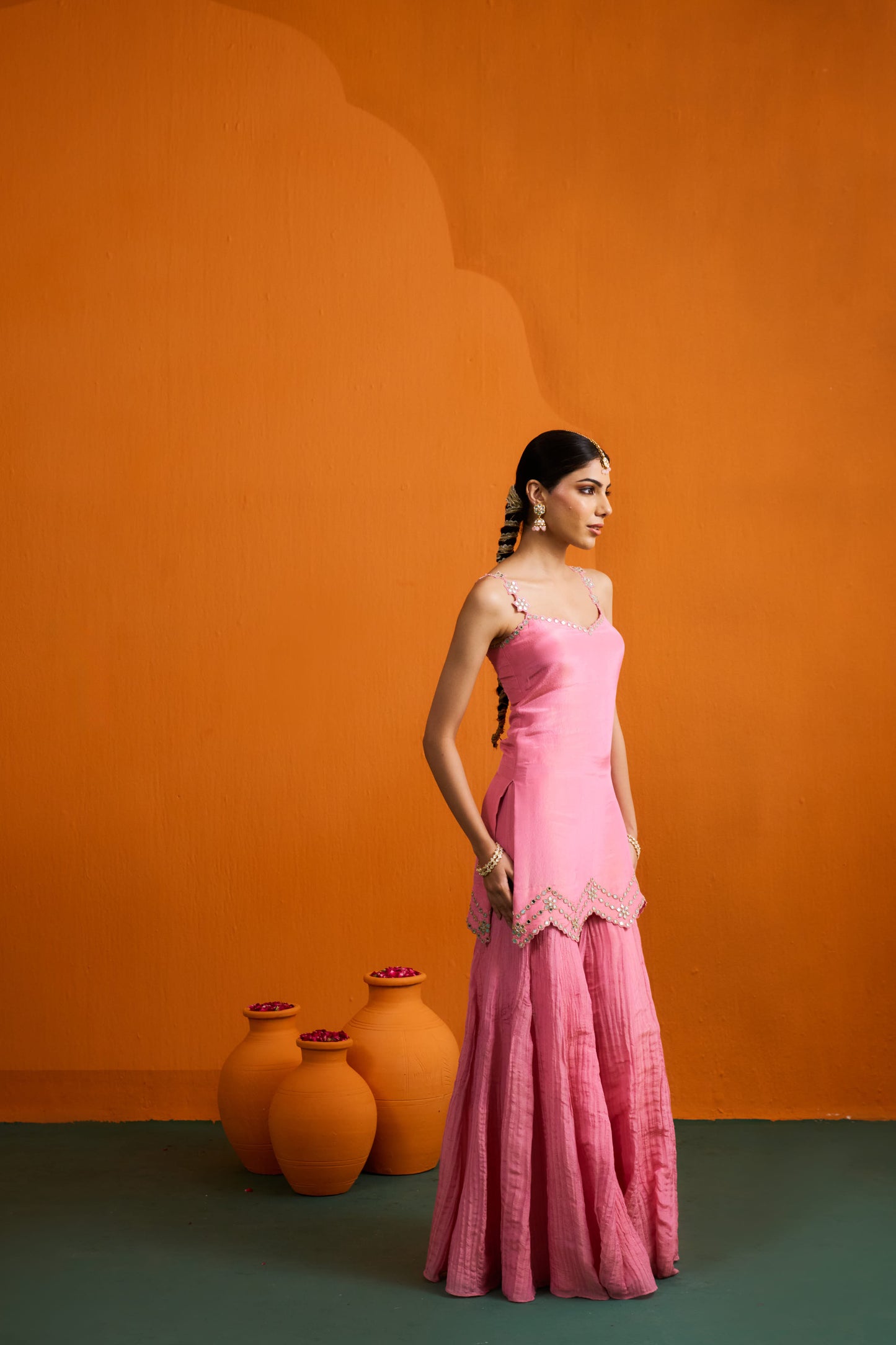 Nistya Gharara Set