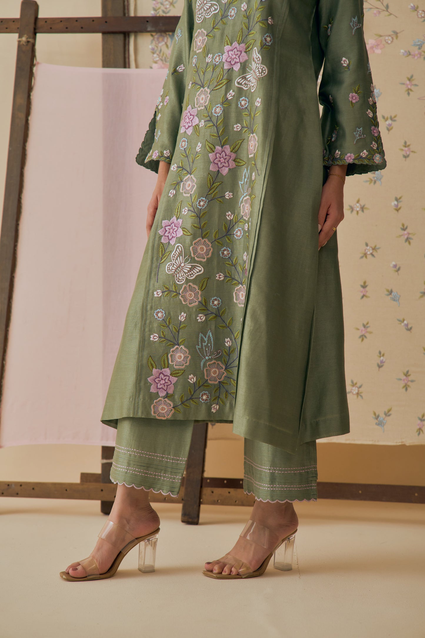 Gulbaan Kurta Set