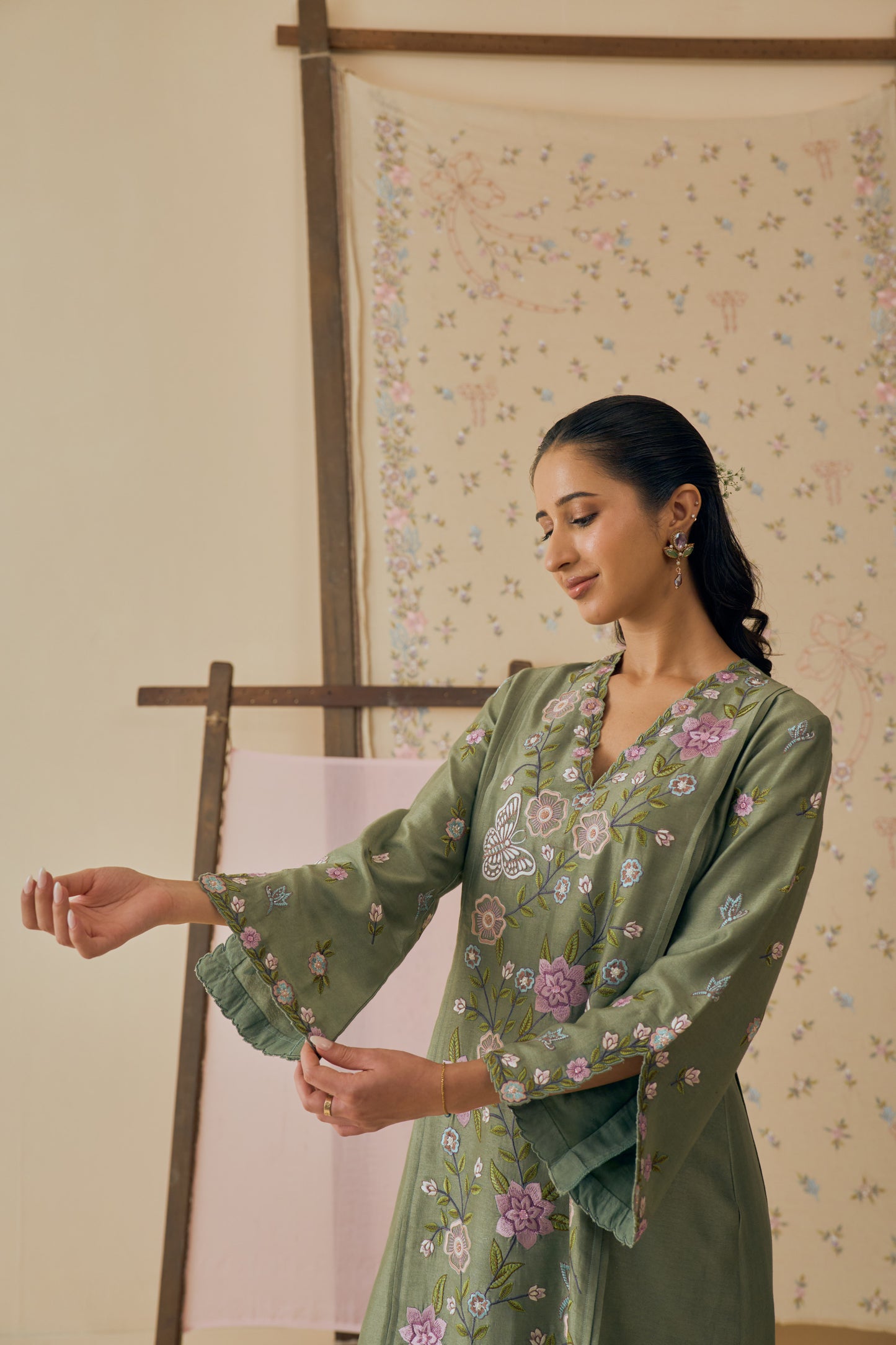 Gulbaan Kurta Set