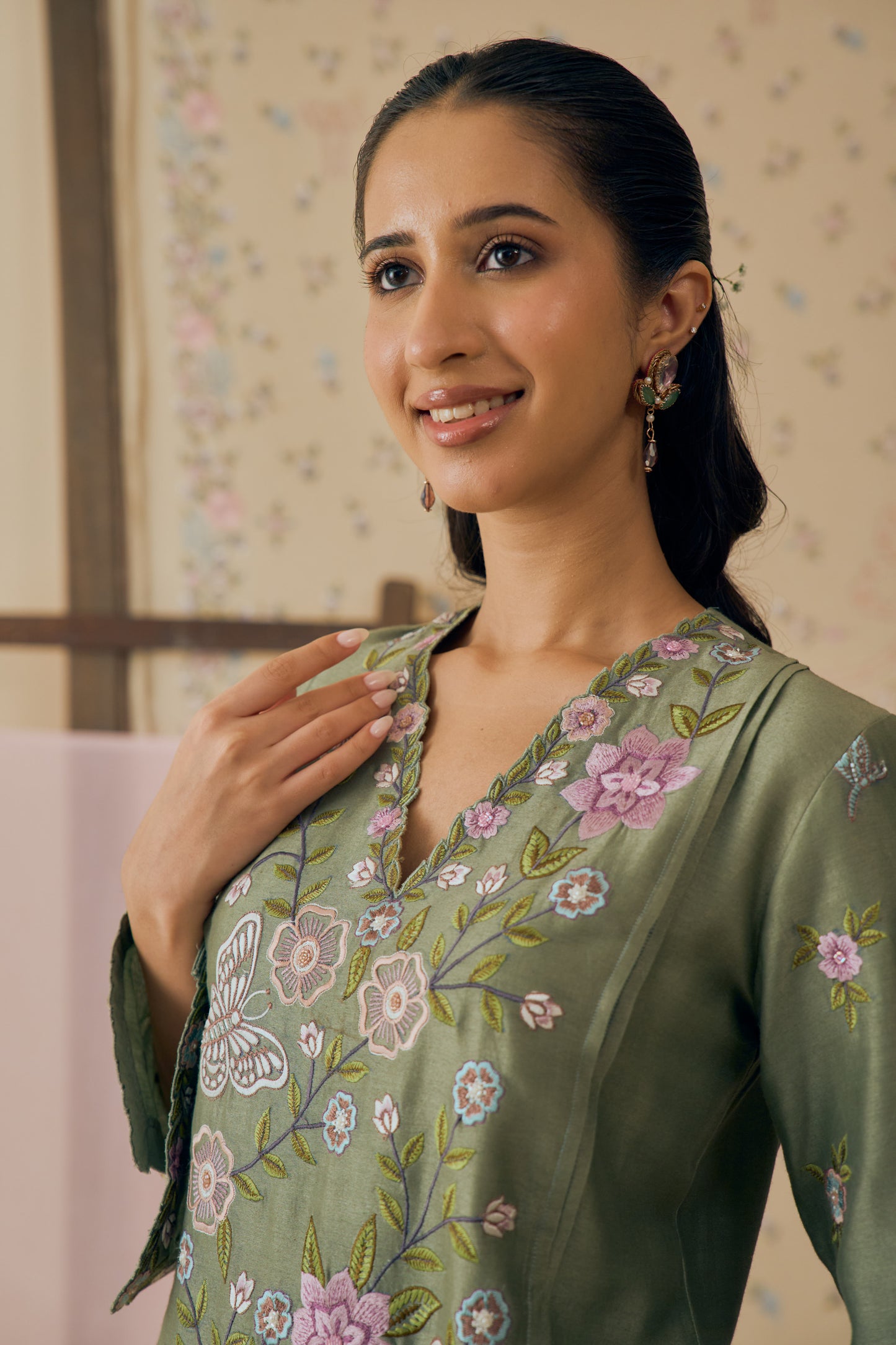 Gulbaan Kurta Set