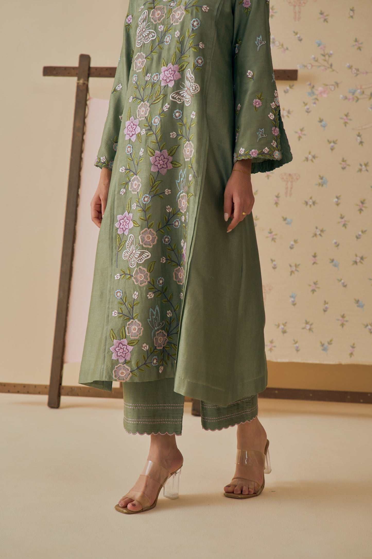 Gulbaan Kurta Set