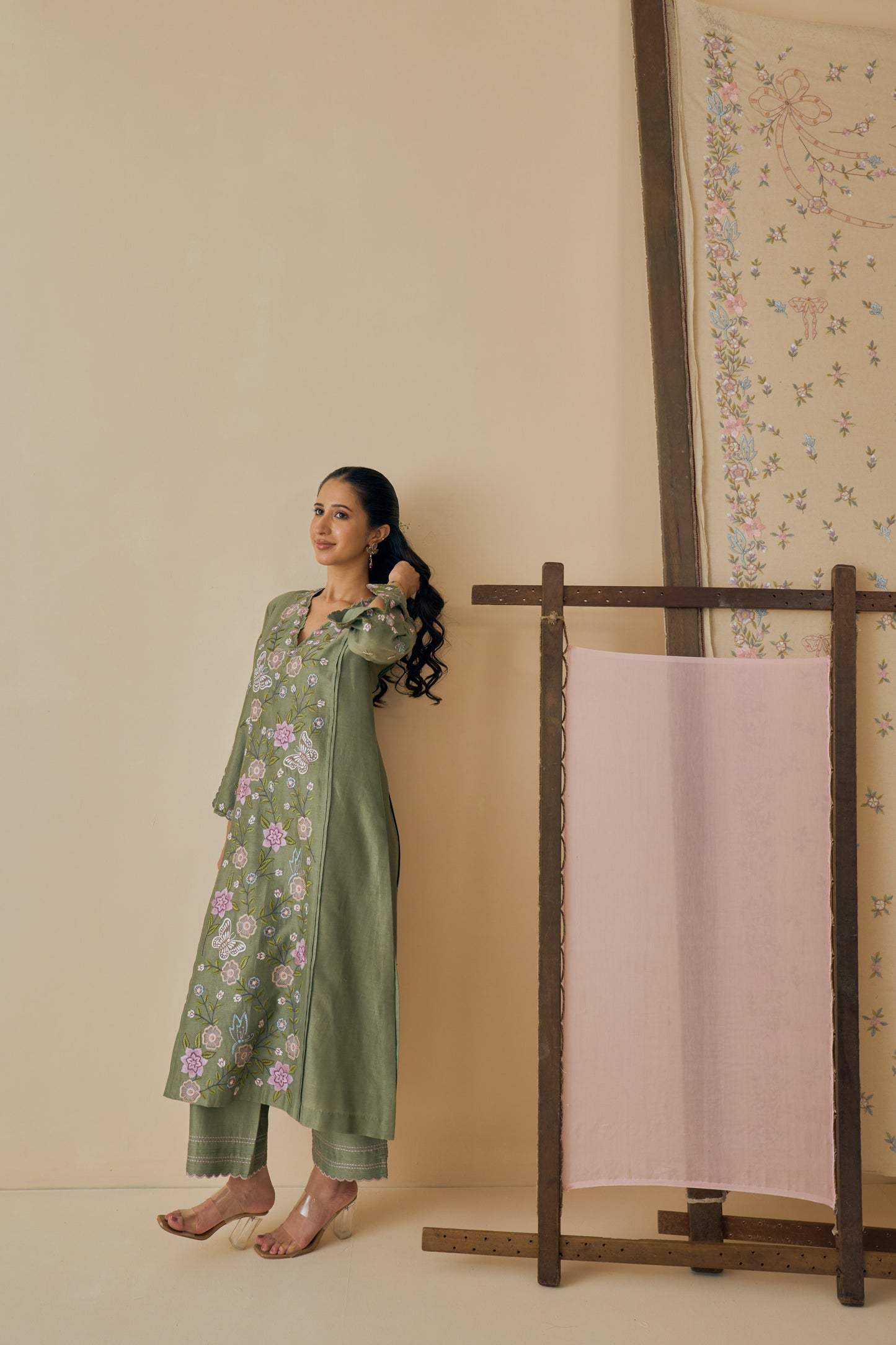 Gulbaan Kurta Set