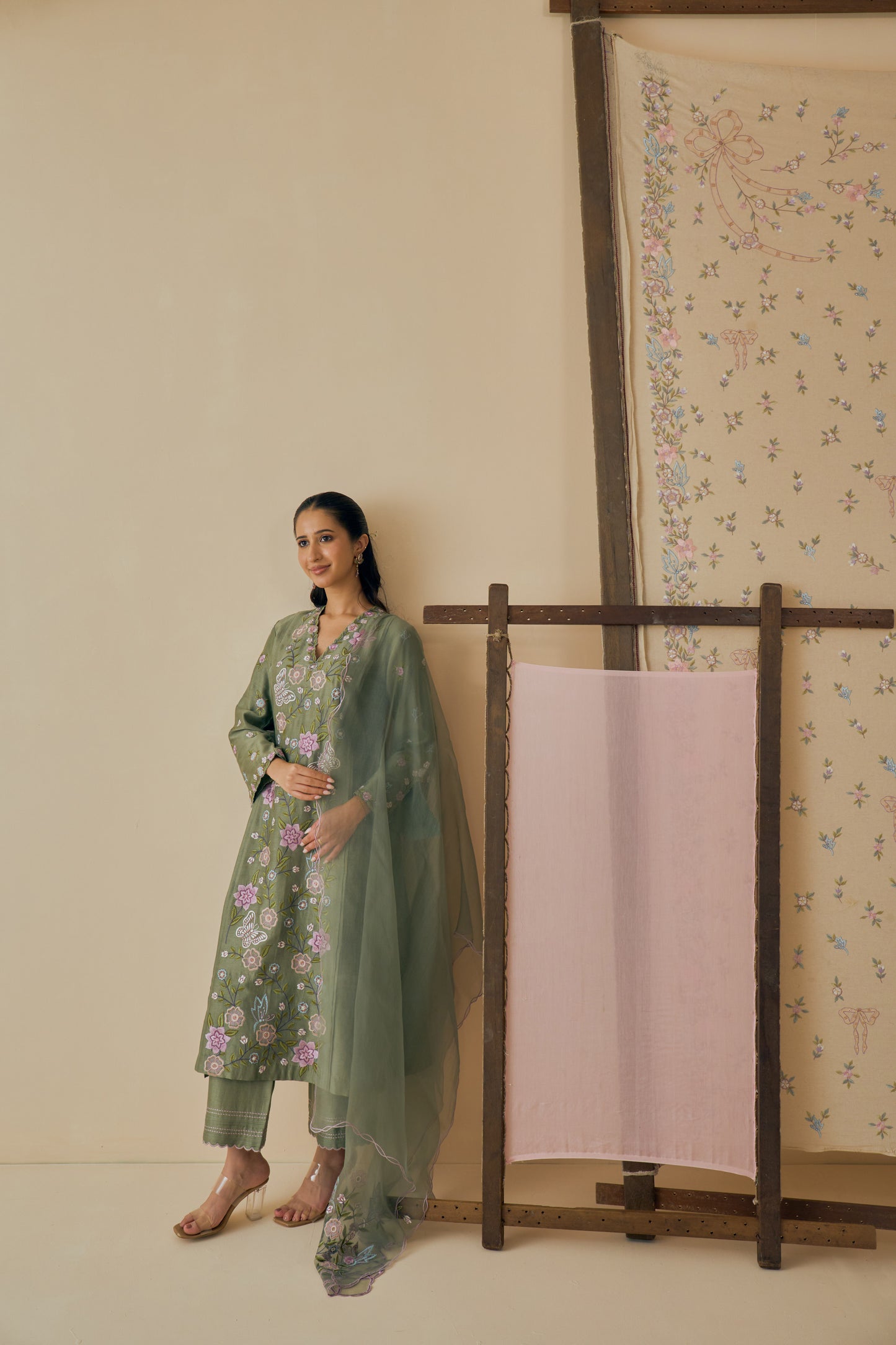 Gulbaan Kurta Set