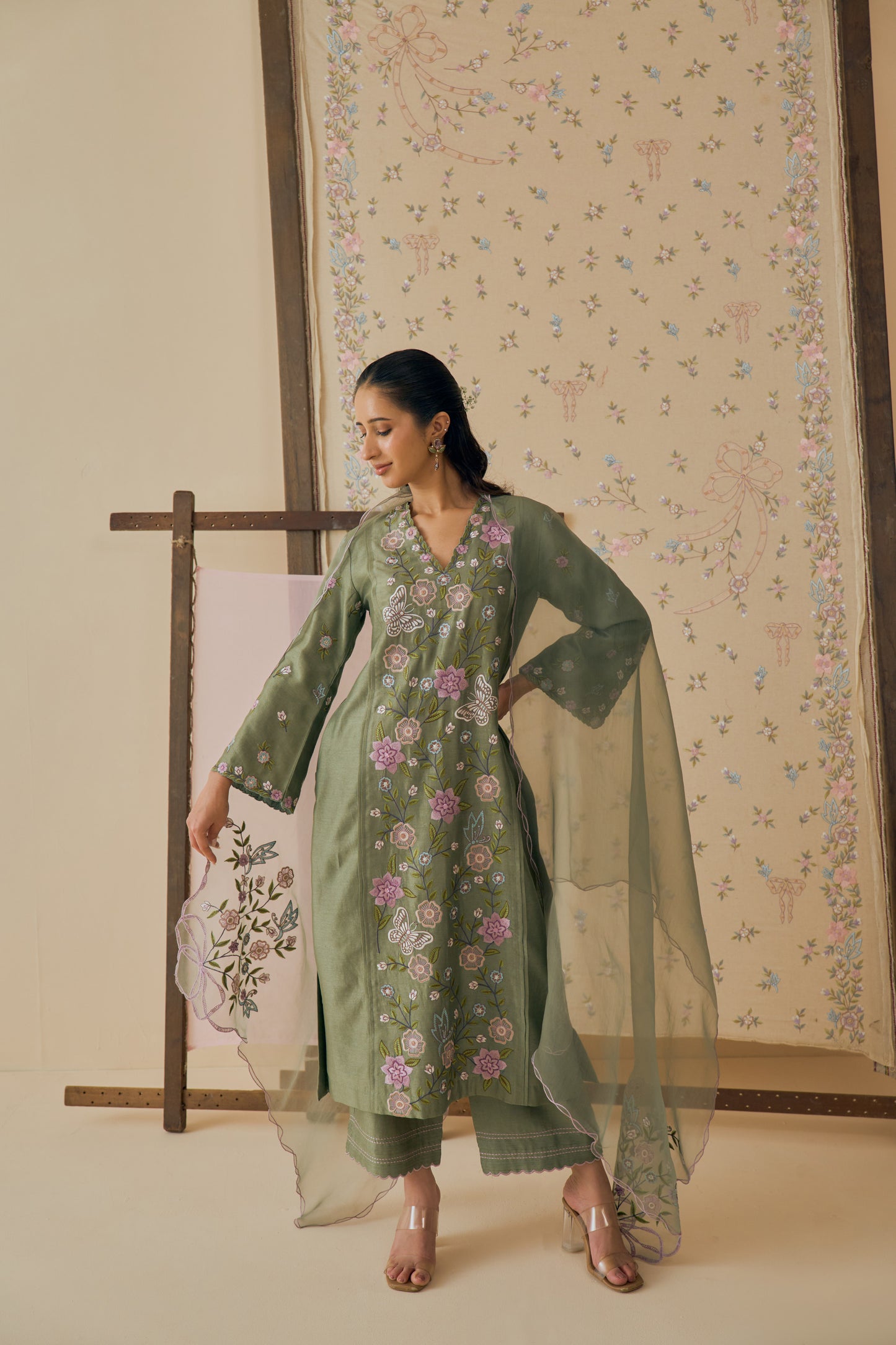 Gulbaan Kurta Set