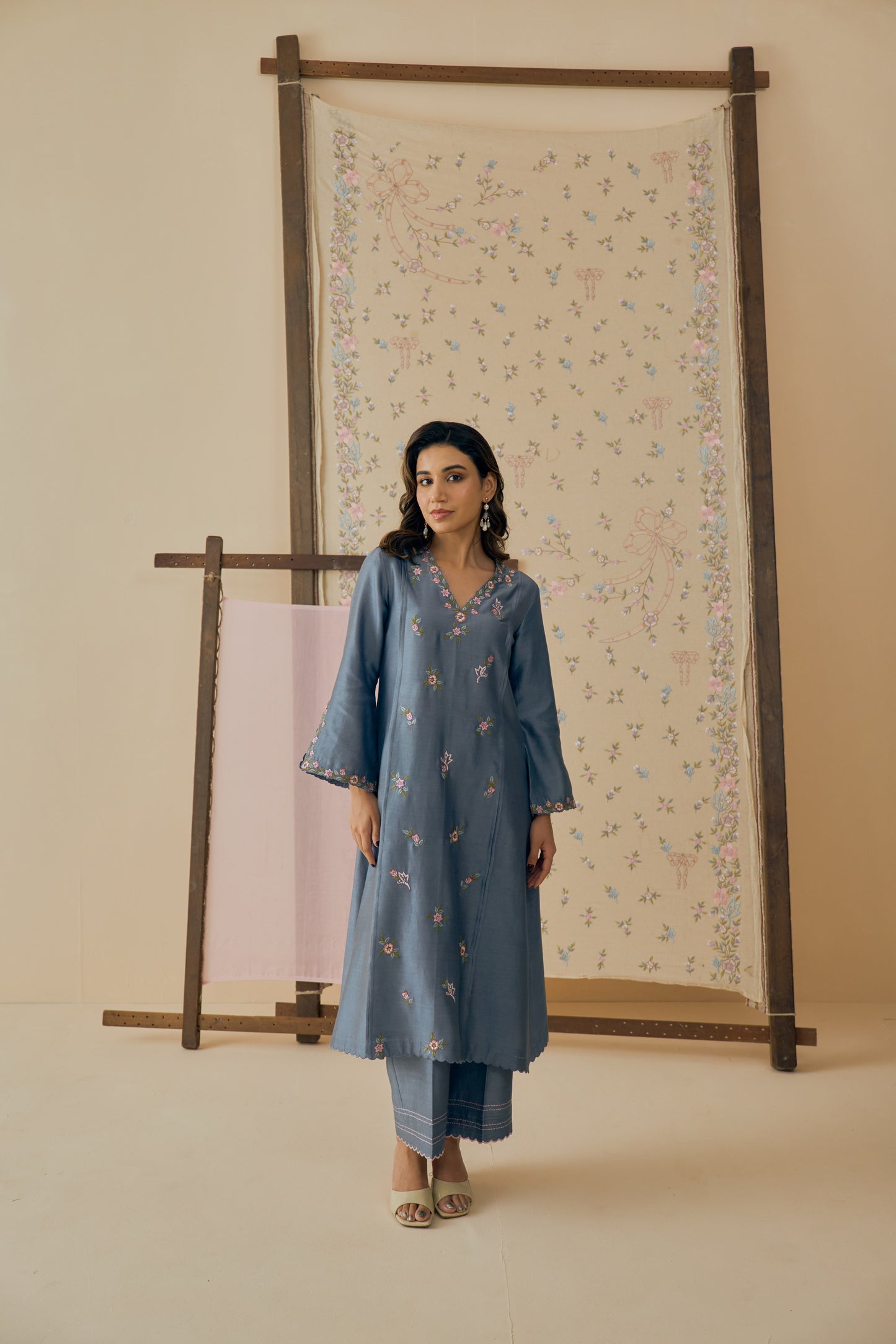 Neer Kurta Set