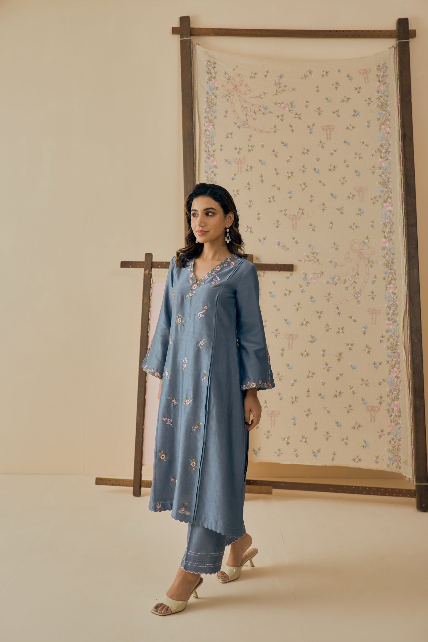 Neer Kurta Set
