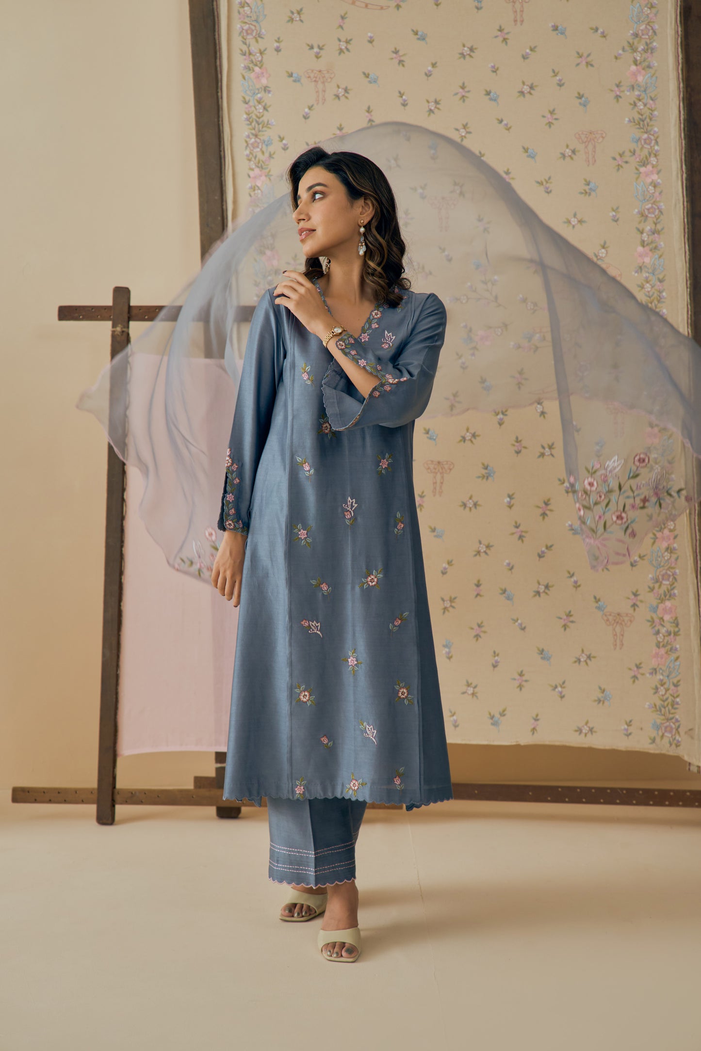 Neer Kurta Set