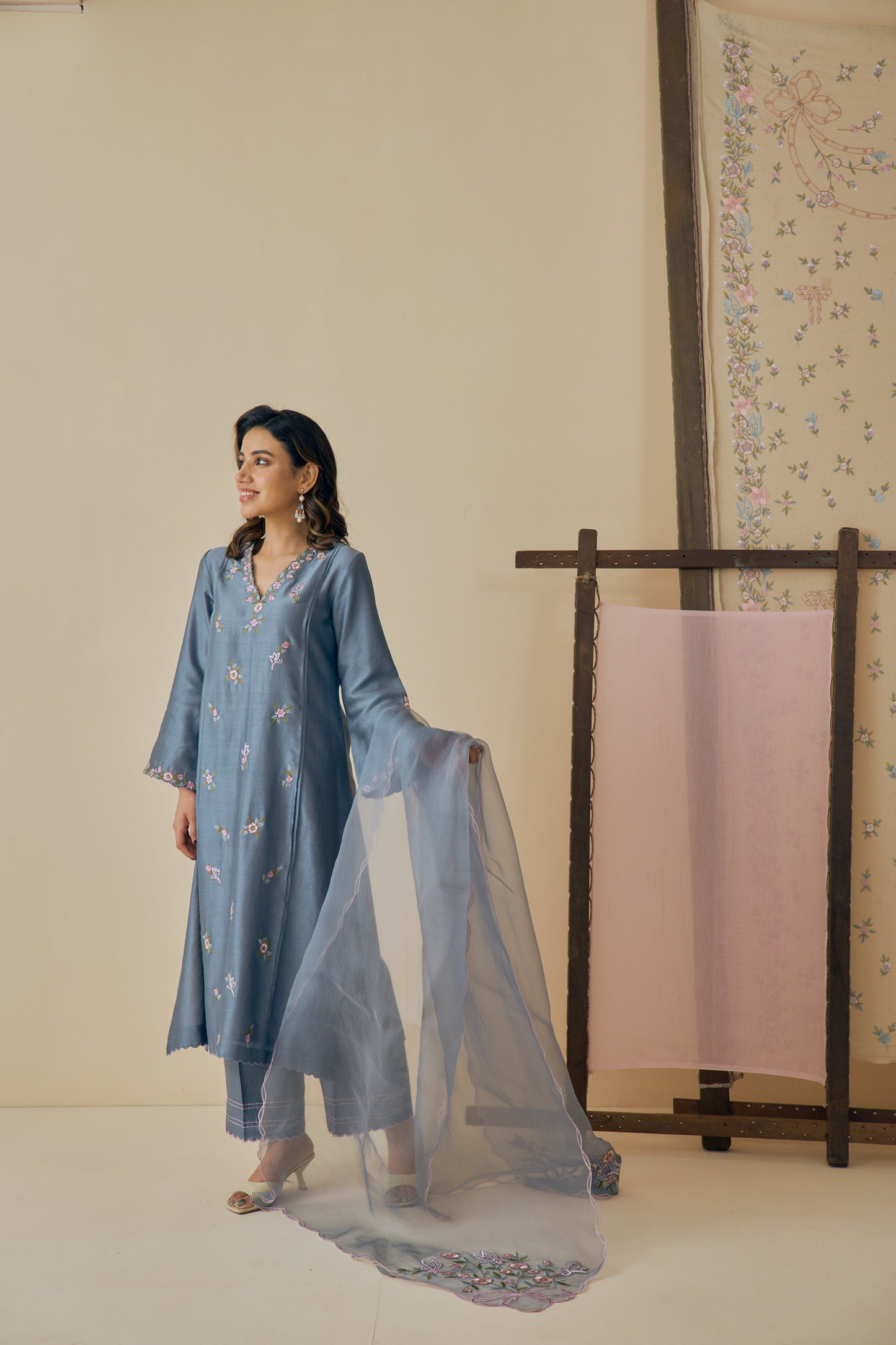 Neer Kurta Set