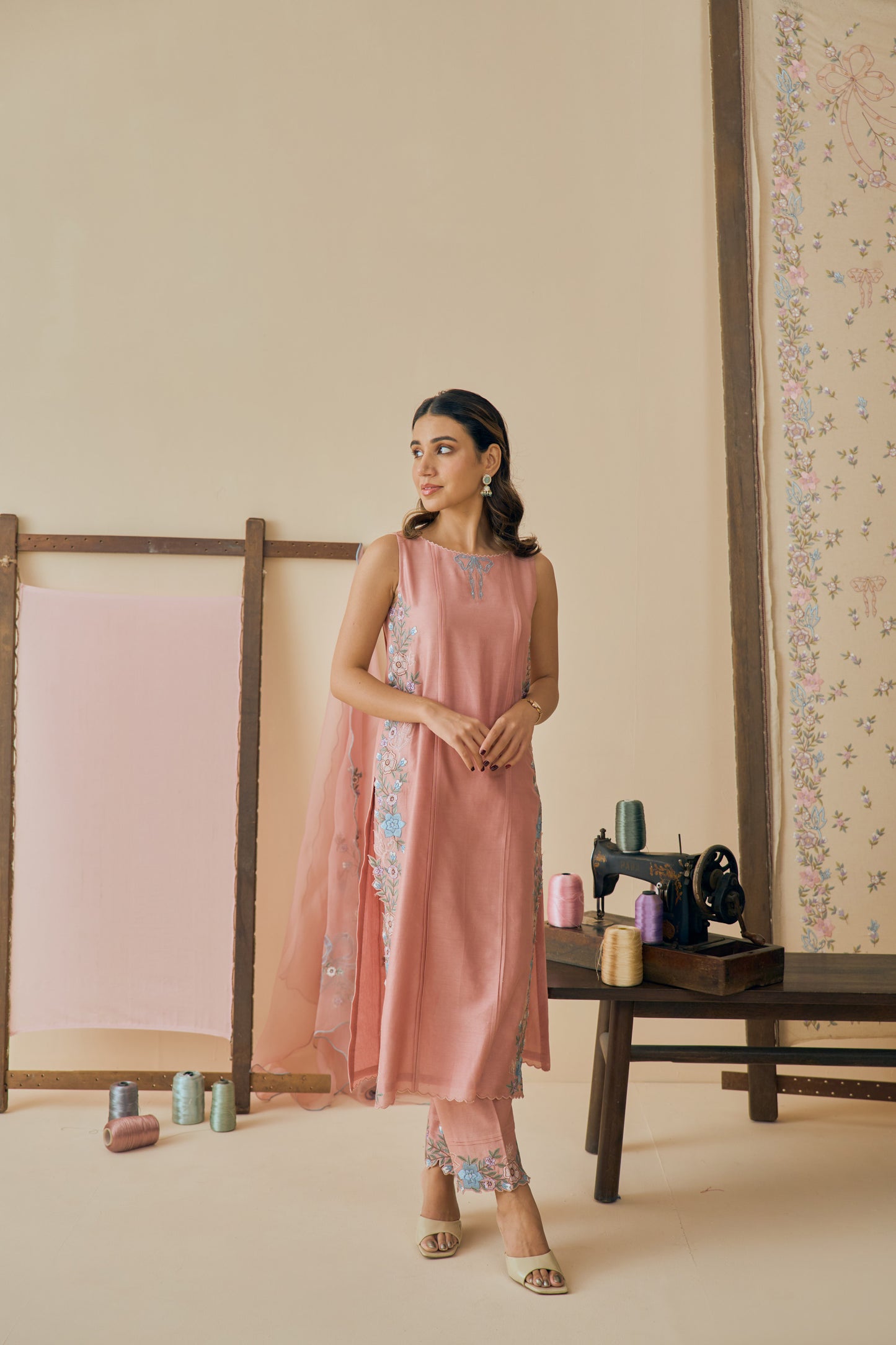 Gulnaar Kurta Set