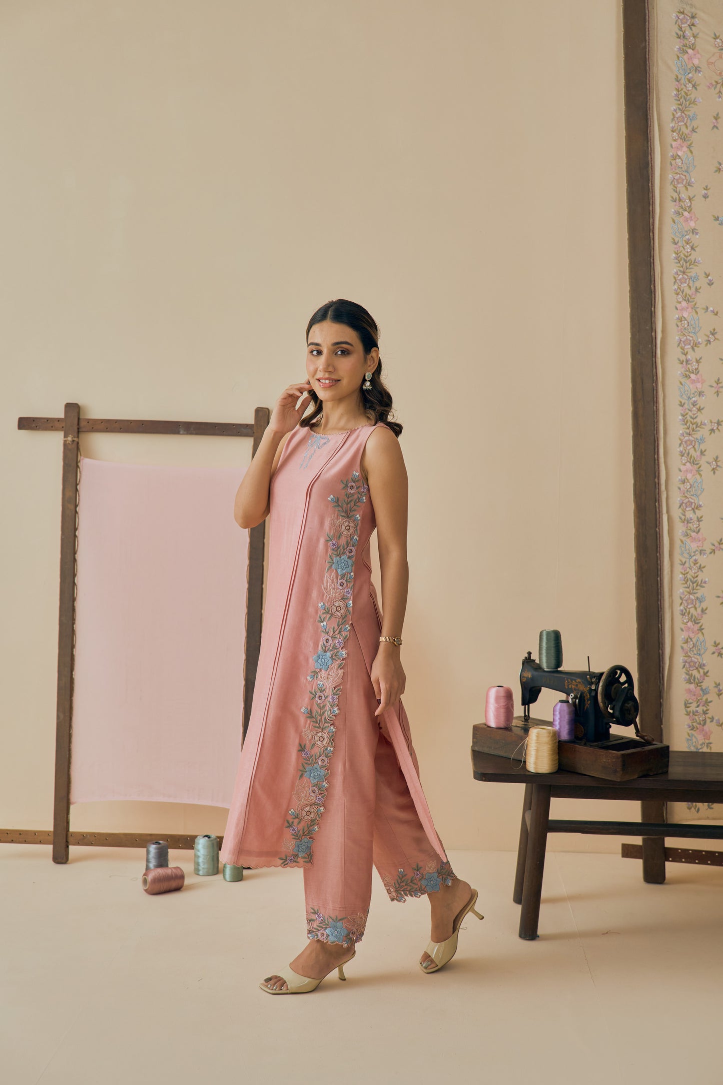Gulnaar Kurta Set
