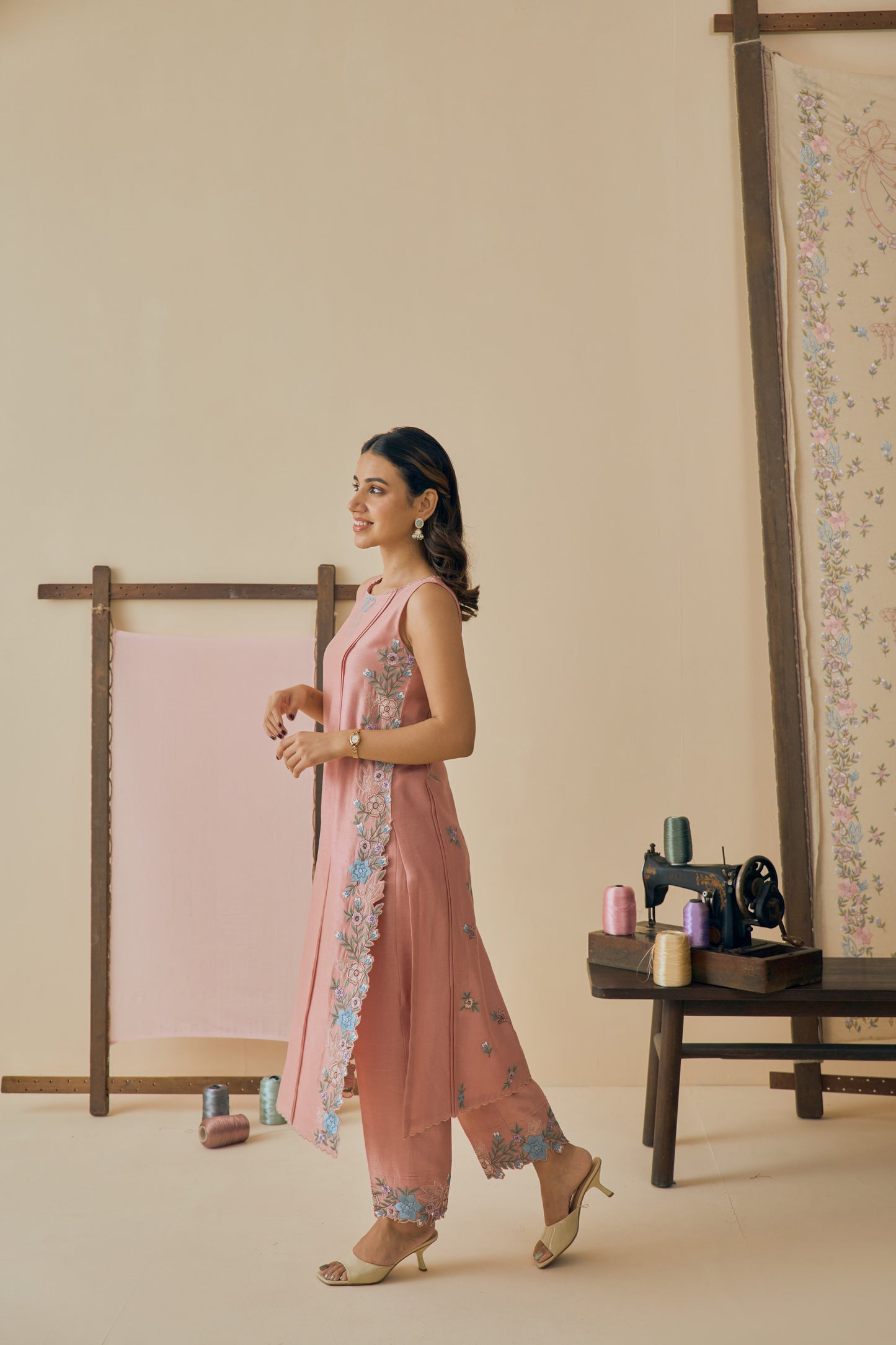Gulnaar Kurta Set