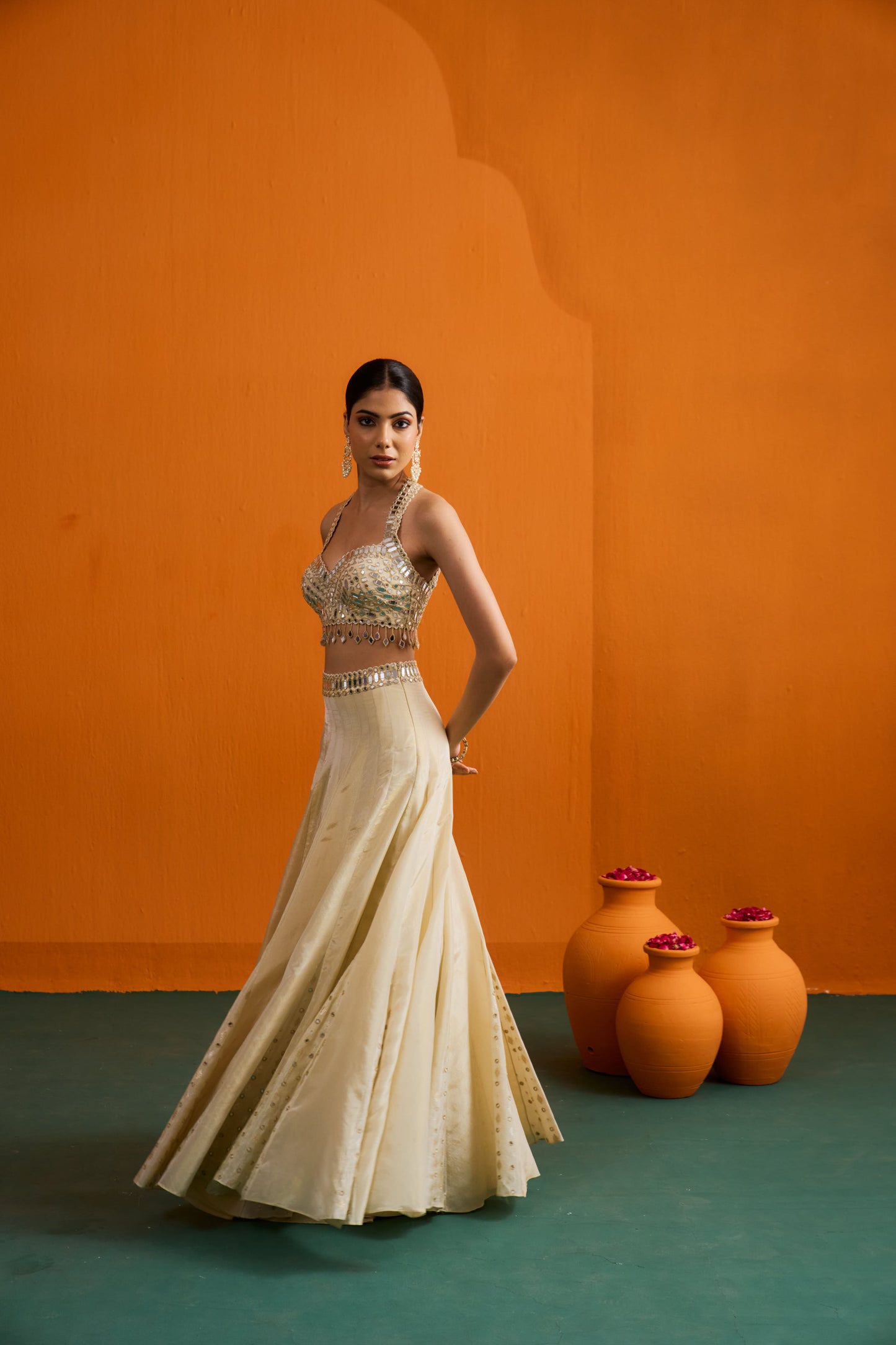 Tara Lehenga