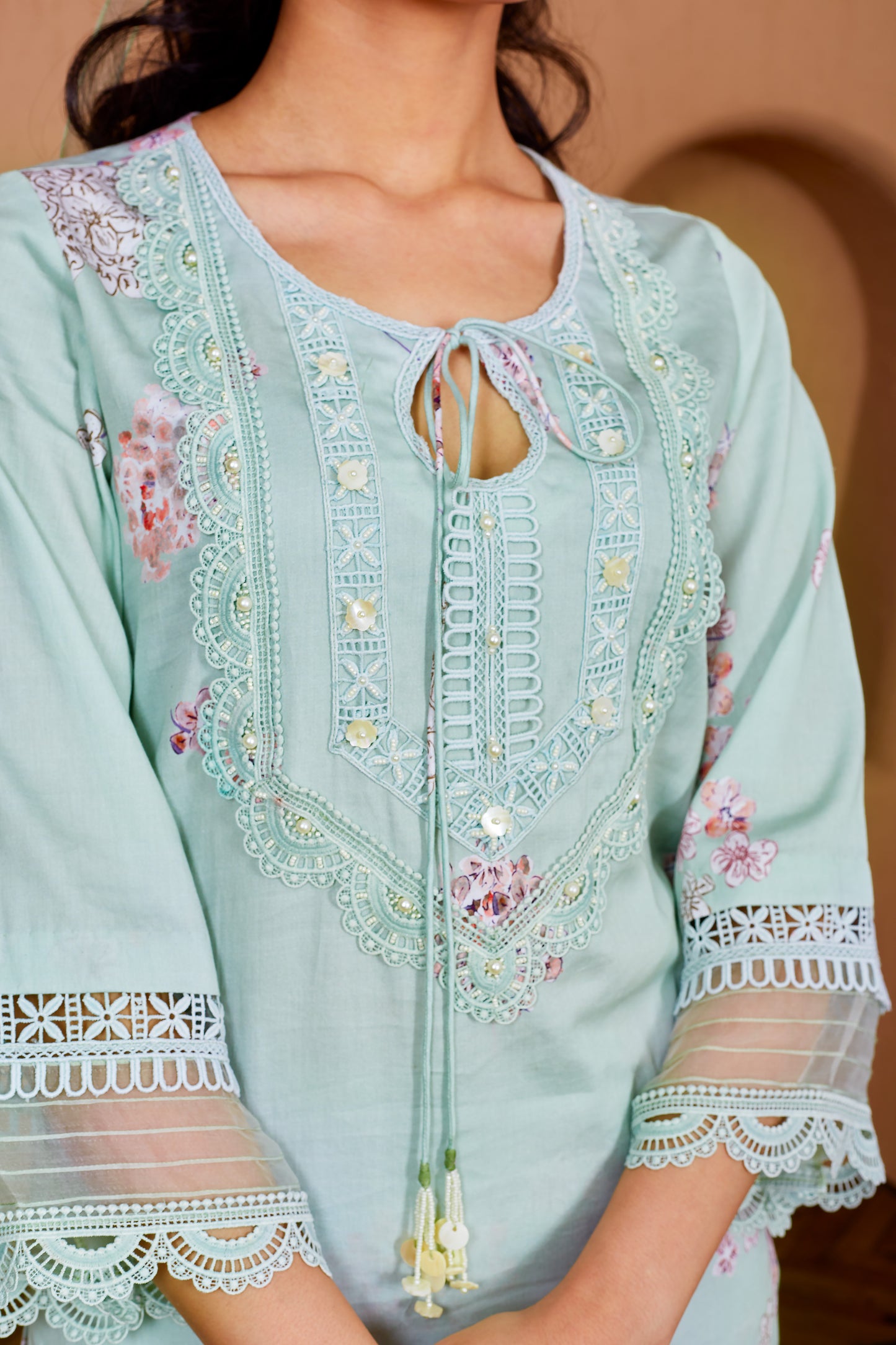 Lovebird Lace Kurta Set