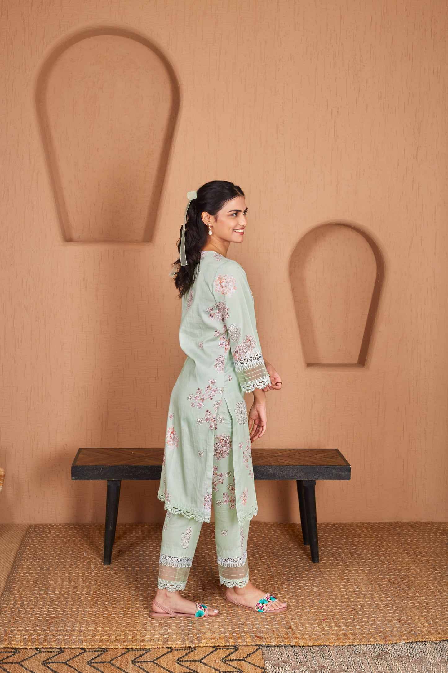 Lovebird Lace Kurta Set