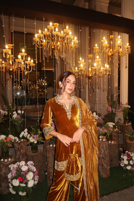 Nitibha Kaul in Zainab Kurta Set