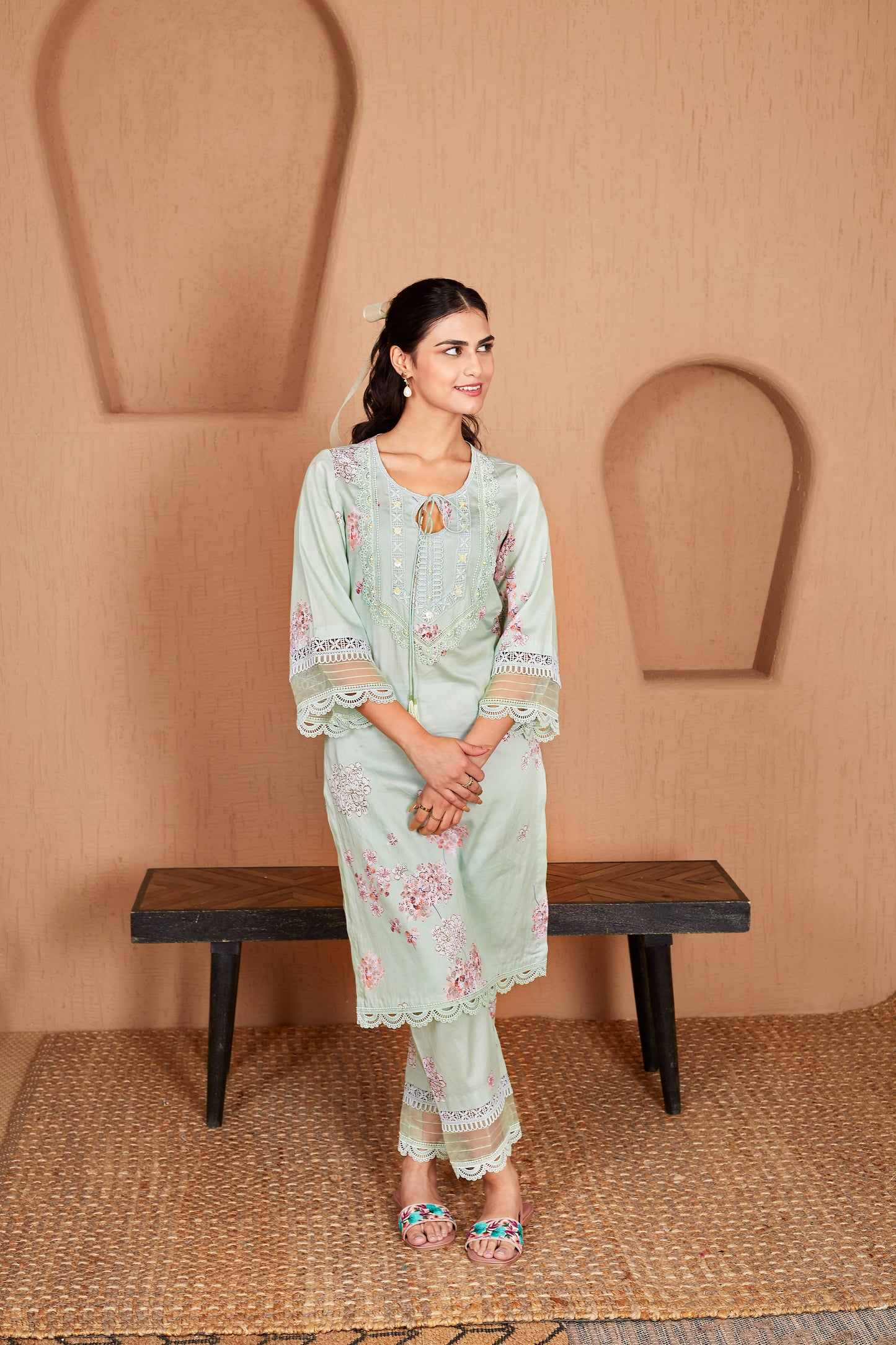 Lovebird Lace Kurta Set